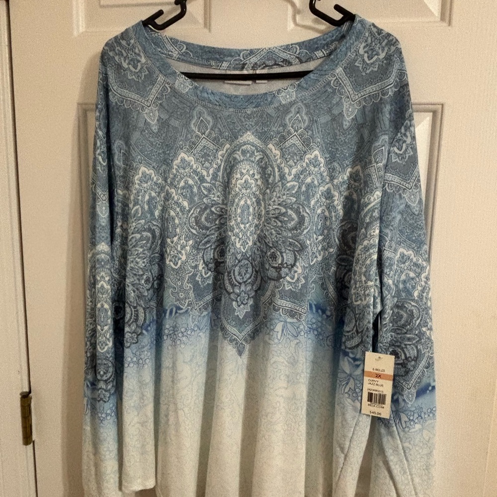 Kim Rogers Blue and White Long Sleeve Top